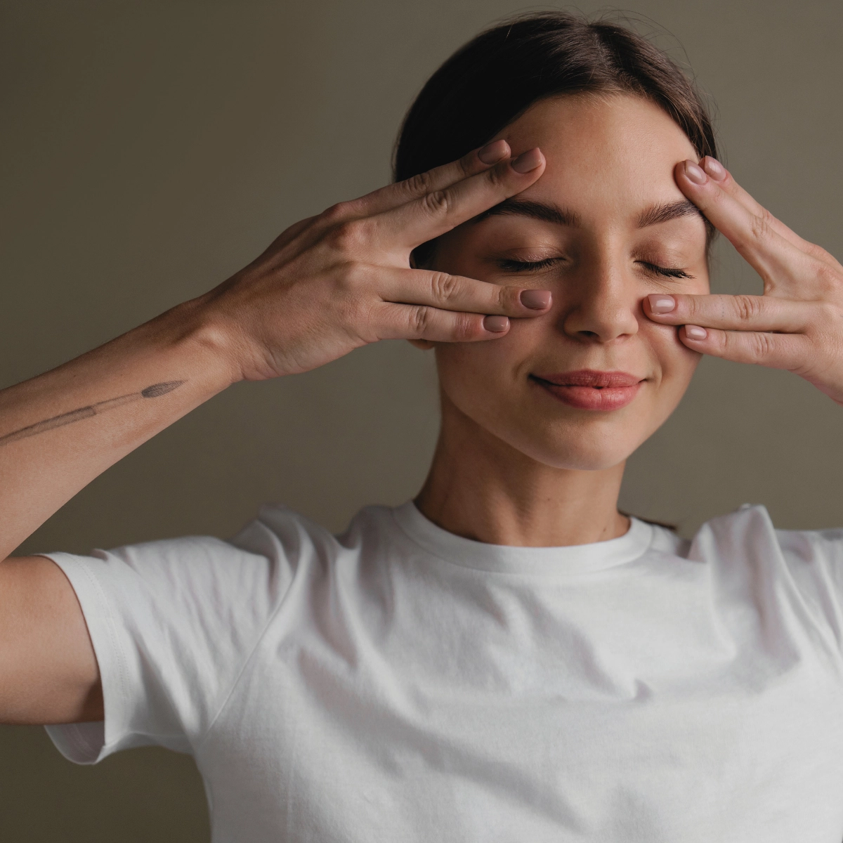 Näojooga praktika rahuliku lõdvestuse harjutus