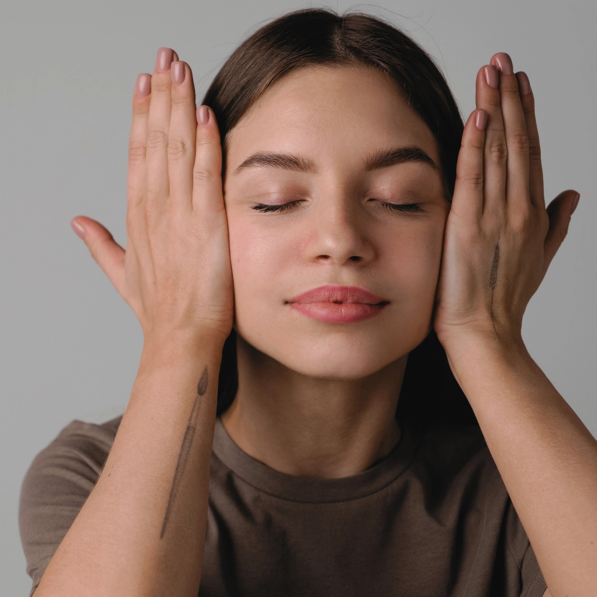 Näojooga praktika rahuliku lõdvestuse harjutus